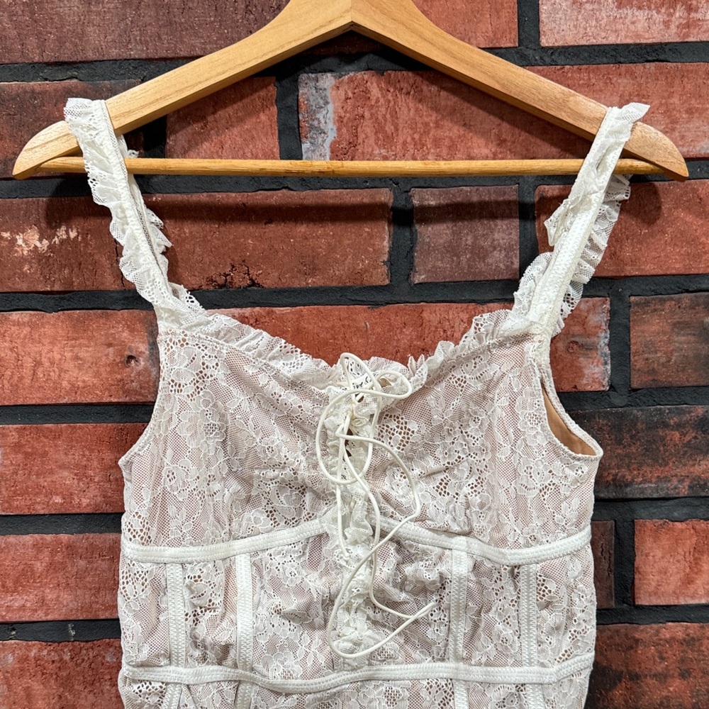 For Love And Lemons Ivory Lace-Up Bodysuit - Picture 4 of 13